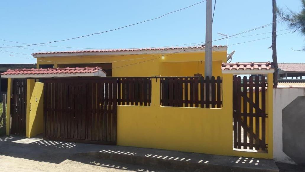 Casa Em / Monte Alto 度假居 *
